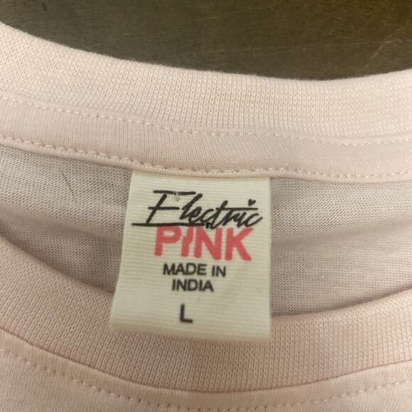 Electric Pink Cowgirl Spell out Crop Tee Size Large new with tags - Picture 2 of 6